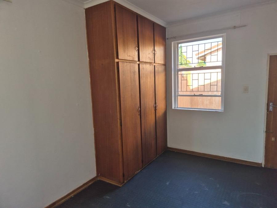 To Let 3 Bedroom Property for Rent in Kannoniers Park North West